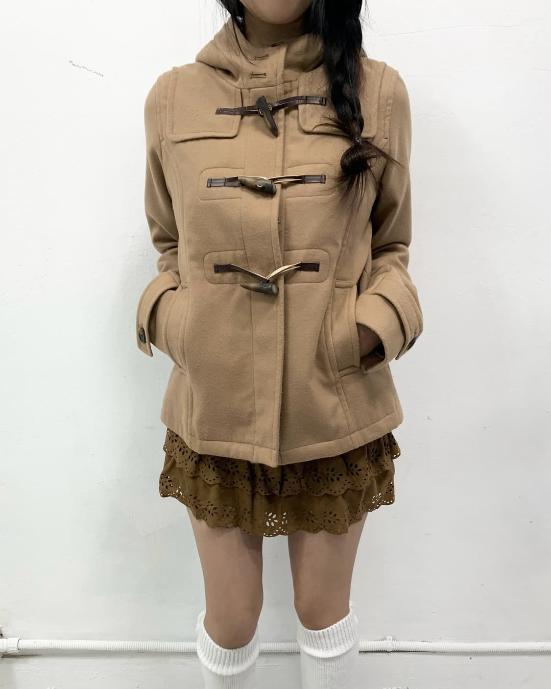 [EARTH MUSIC] 라떼갸루 리락쿠마 떡볶이 숏코트 상품이미지2