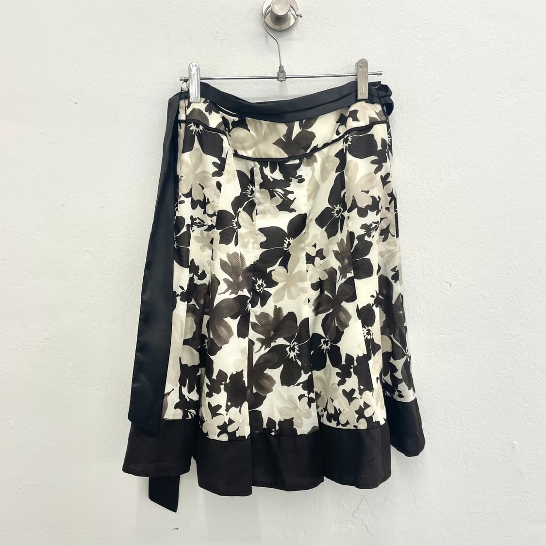 Deep brown floral flare skirt 상품이미지2