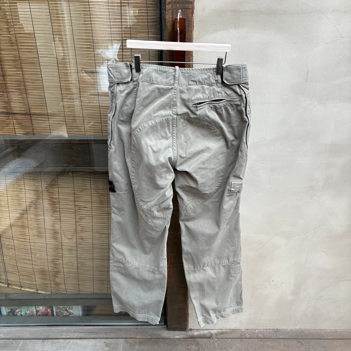 스톤아일랜드 페이딩 올리브 테크니컬 카고 팬츠 상품이미지5