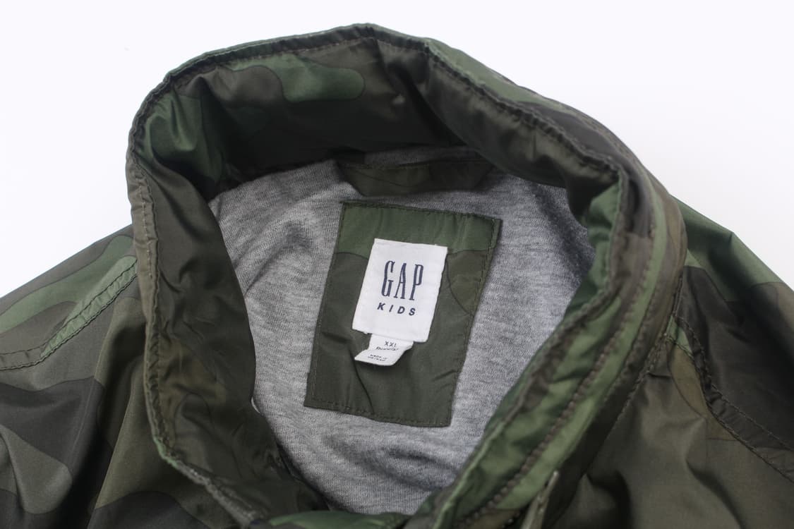 GAP Camo Hood Windbreaker 상품이미지3