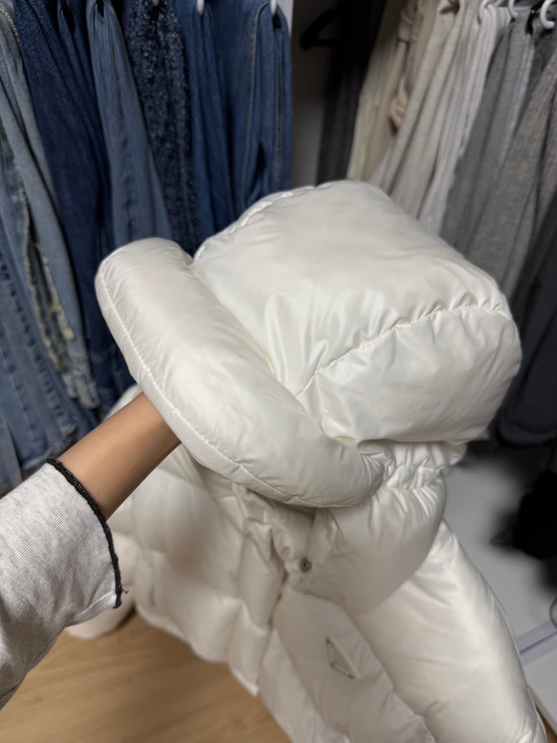 프라다 리나일론 컨버터블 패딩 36 상품이미지3