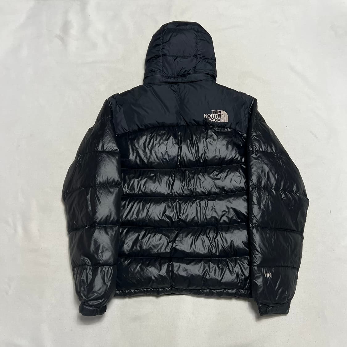 90 노스페이스 눕시 700 유광 블랙 패딩 상품이미지3