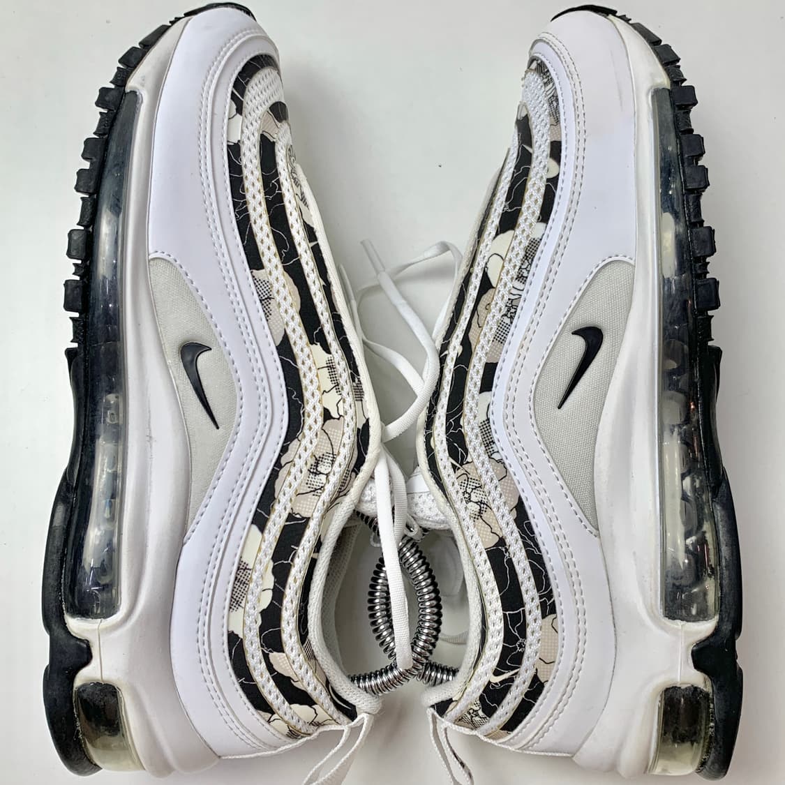 나이키 에어맥스 97 SE 플로랄 화이트 235 상품이미지3