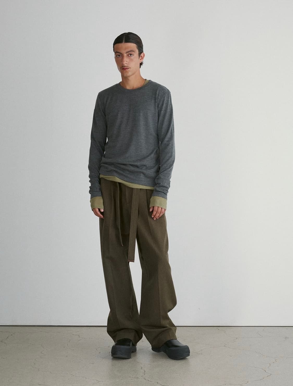 렉토 24F/W 벨트 디테일 하이웨스트 팬츠 카키 상품이미지5