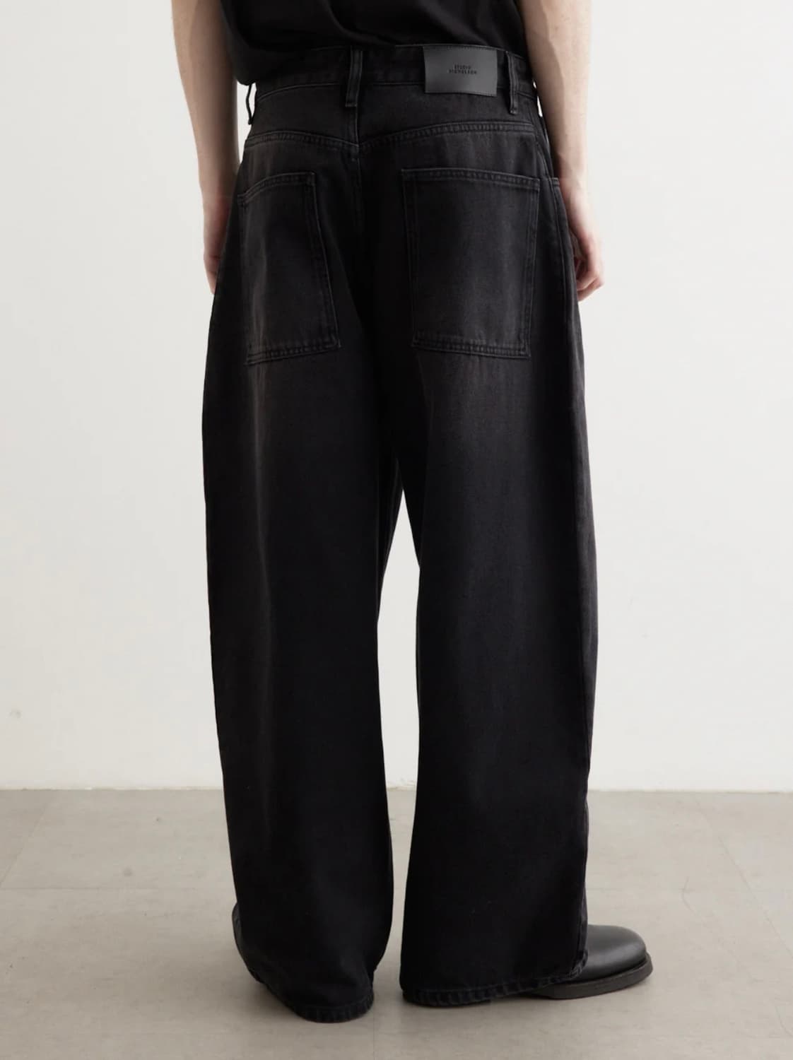 26ss 스튜디오 니콜슨 파올로 워시드 팬츠 S 상품이미지3