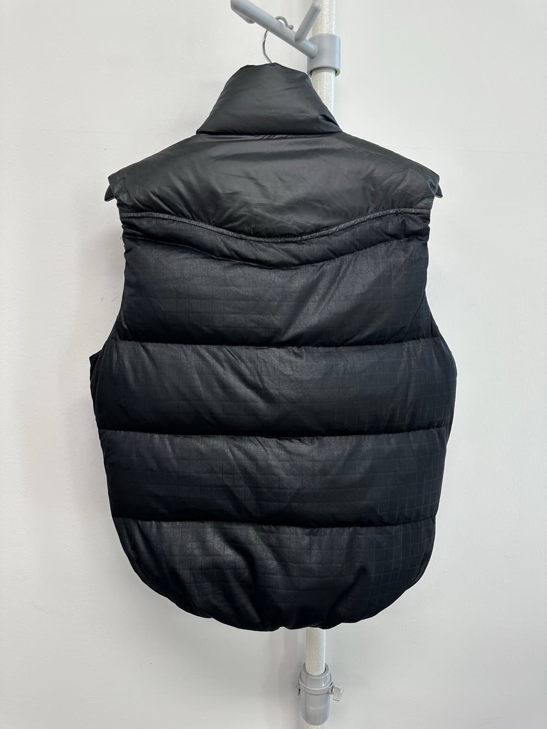 띠어리 코팅 나일론 다운 패딩 조끼 상품이미지8