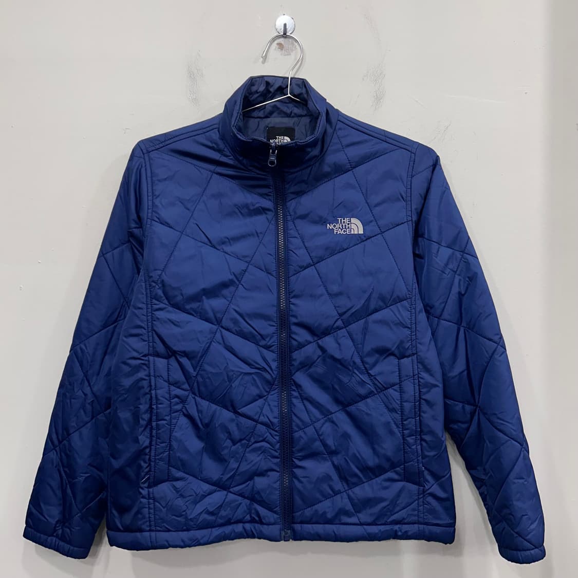 노스페이스 스몰로고 누빔 퀼팅 경량패딩 상품이미지2