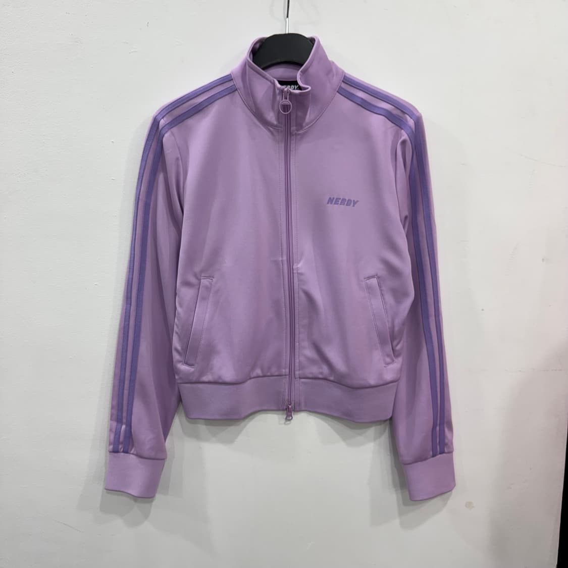 널디 크롭 트레이닝 집업 상품이미지1