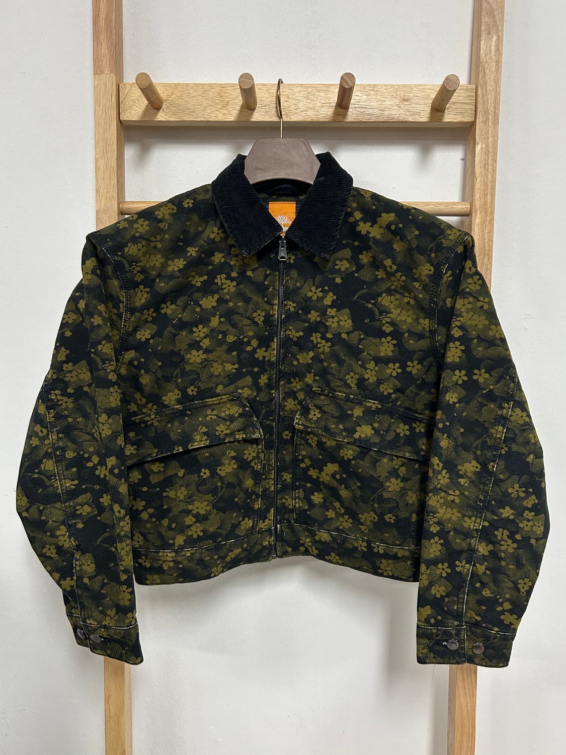 팀버랜드 코듀로이 카라 플로랄 패턴 캔버스 워크자켓 상품이미지2