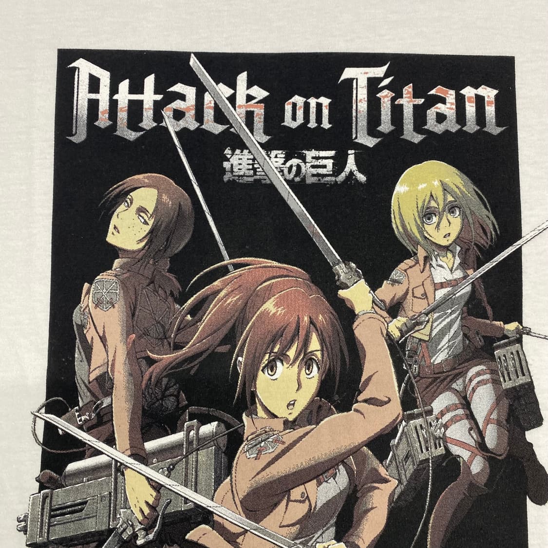 진격의거인 오피셜 애니메이션 티셔츠 상품이미지4