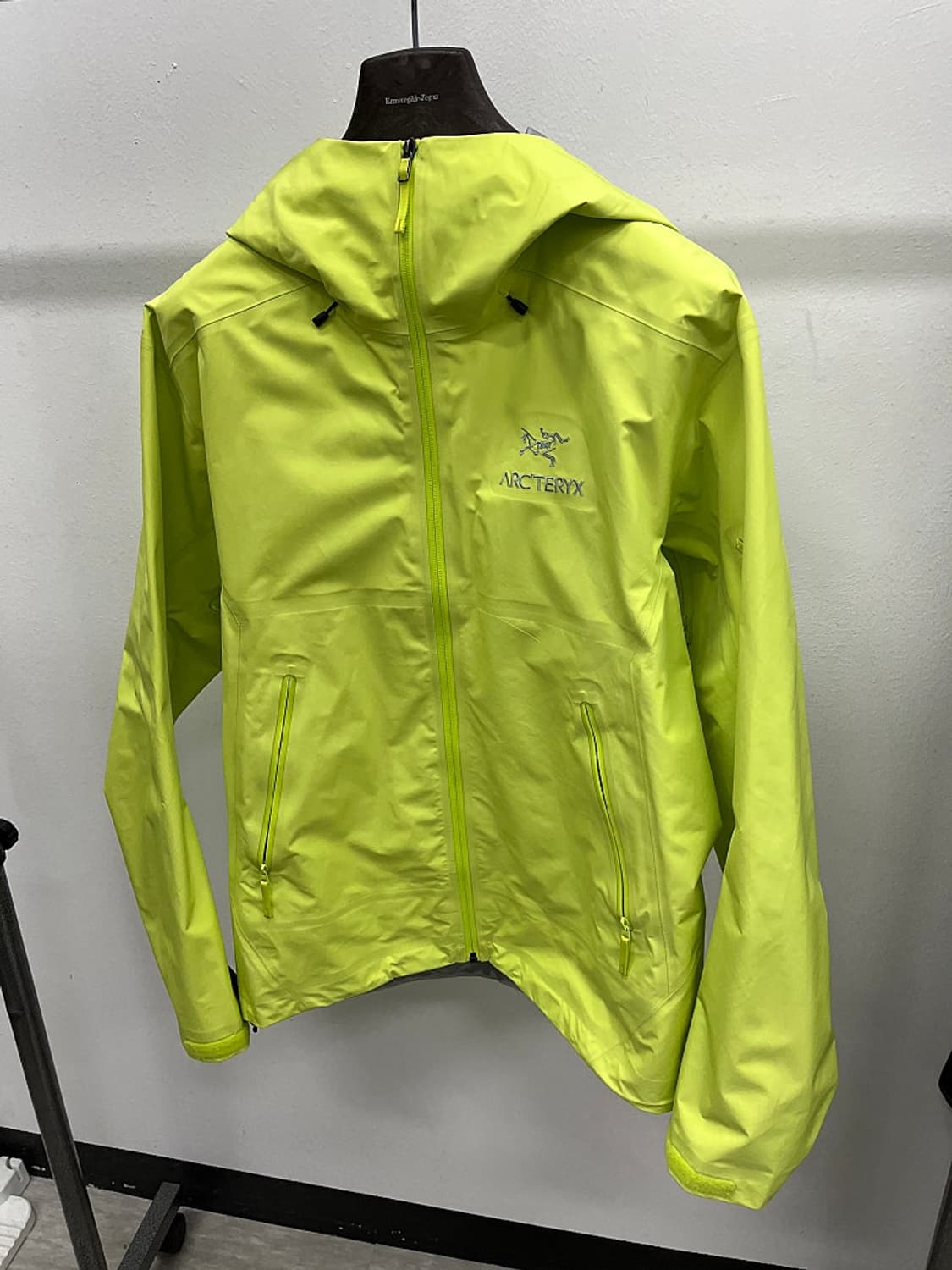 100-105) 아크테릭스 베타 LT 고어텍스  상품이미지1