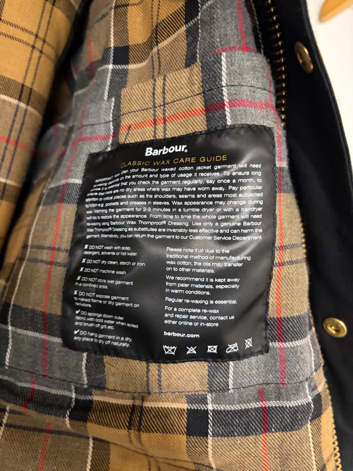 바버 인터네셔널 왁스 자켓 블랙 42 상품이미지4