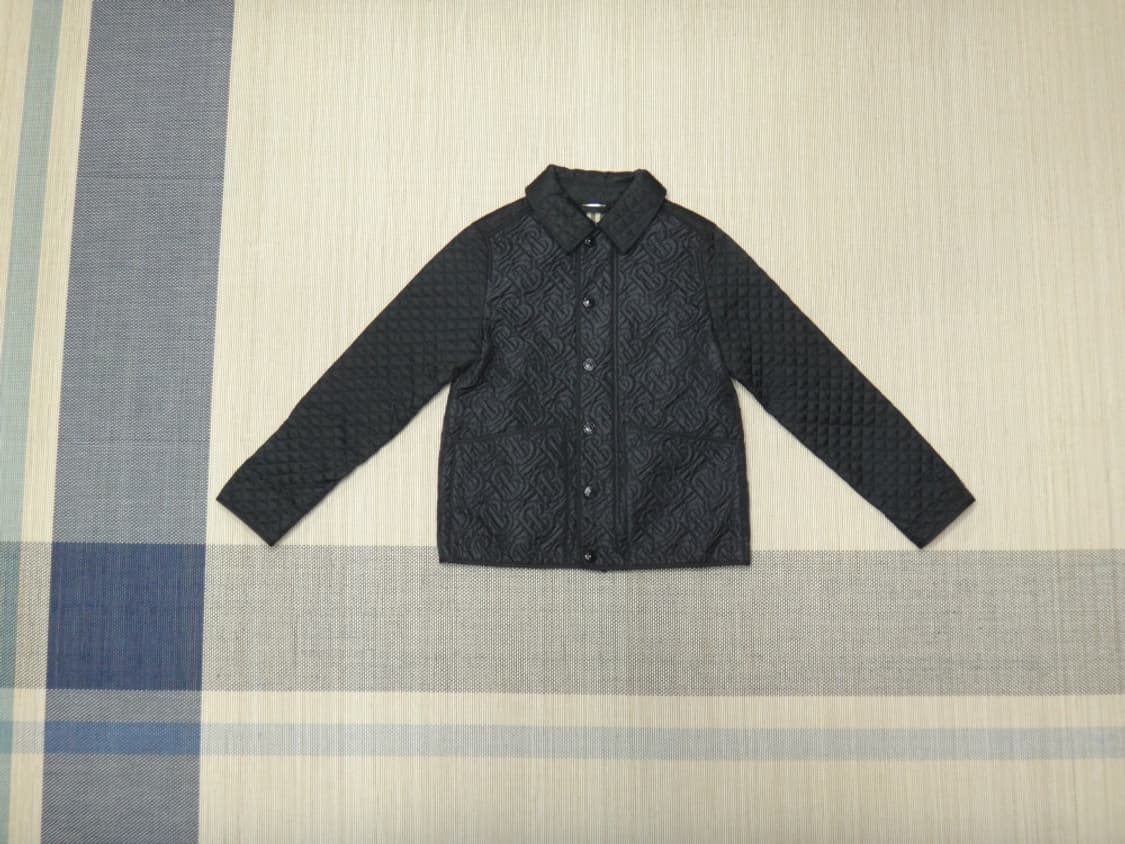 (12Y) 버버리 키즈 모노그램 퀼팅 패널 자켓 블랙 상품이미지1