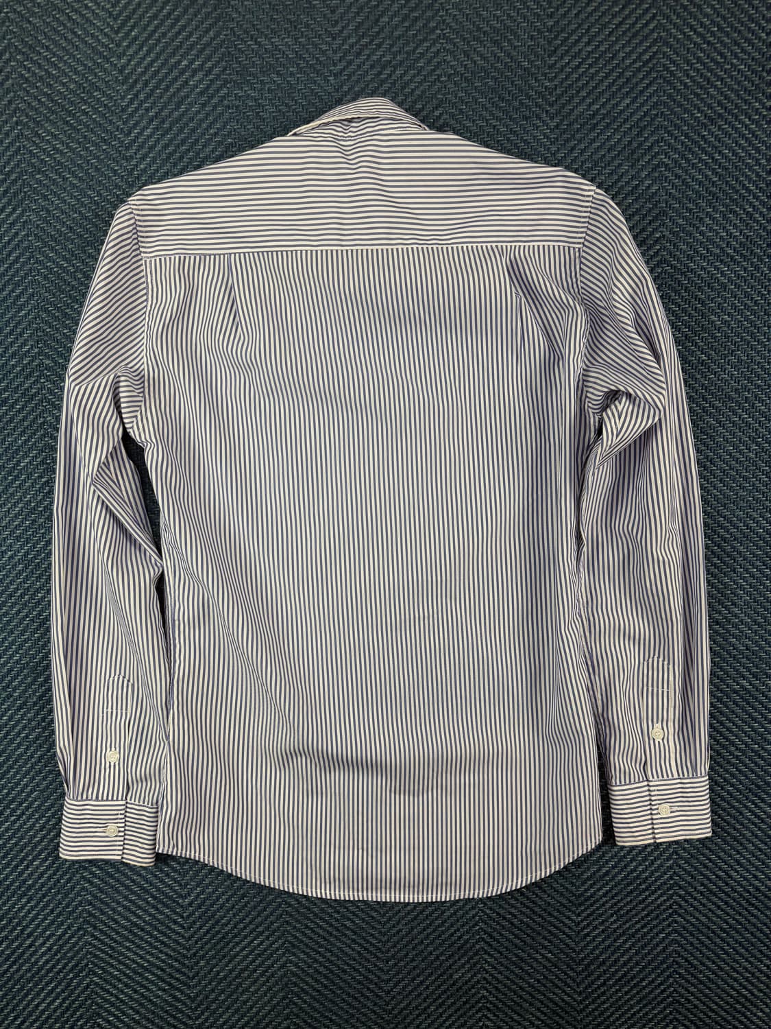 꼼데가르송 플레이 블랙 와펜 스트라이프 셔츠 상품이미지3