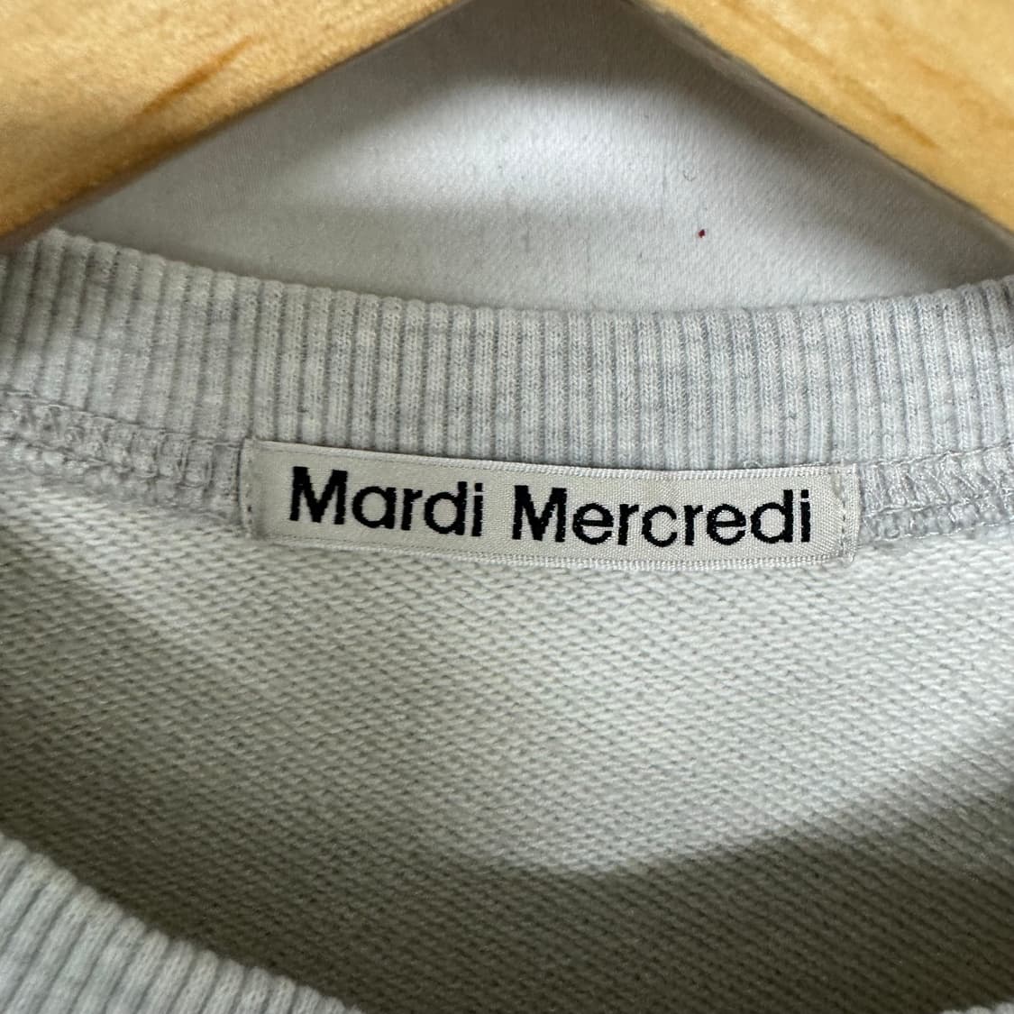 마르디메크르디 플라워 맨투맨 상품이미지3