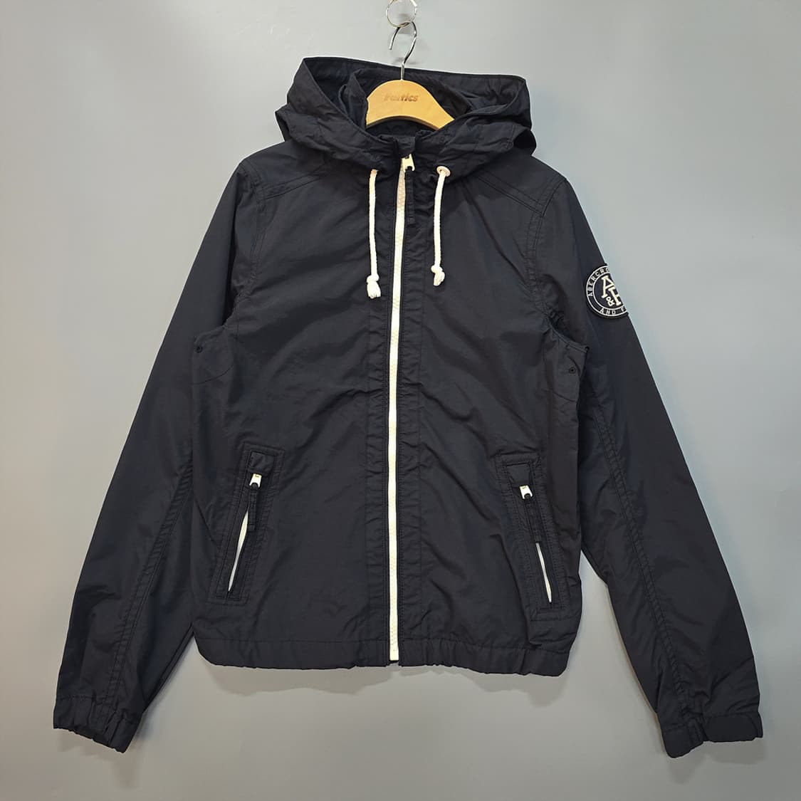 아베크롬비앤피치(Abercrombie & Fitch) 후드 바람막이 M 상품이미지1