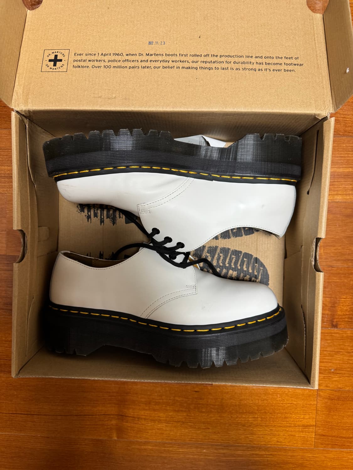 닥터마틴 1461 쿼드 스무스 레더 플랫폼 화이트(280) 상품이미지5