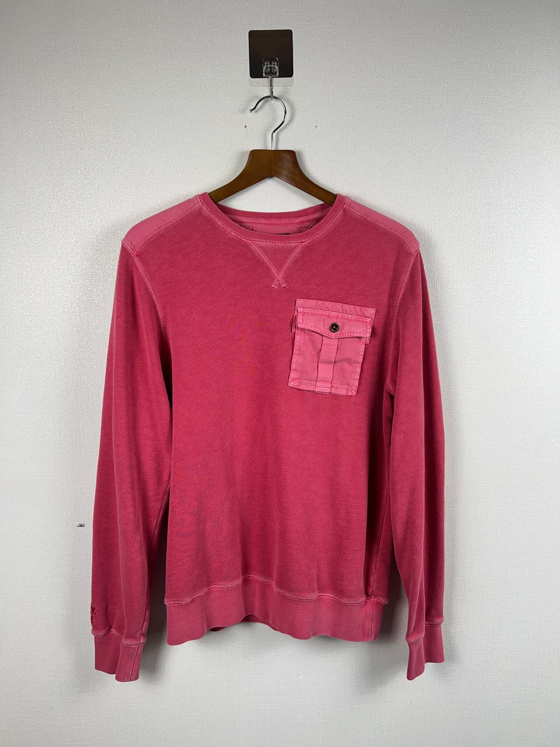 타미힐피거 가먼트 다이드 포켓 맨투맨 M-L 상품이미지2