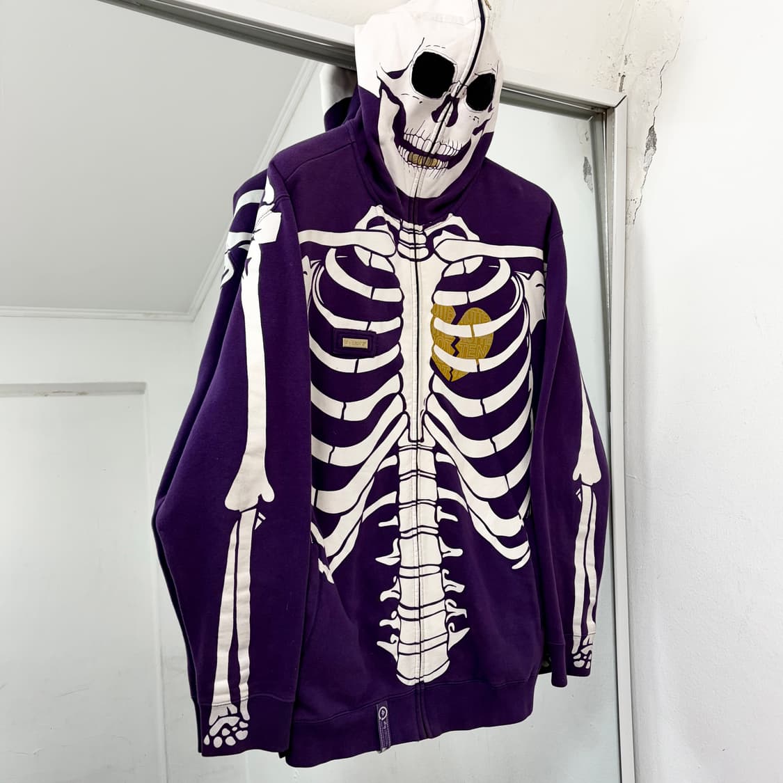 (칸예 착용) LRG 스컬 본 후드 집업 상품이미지6