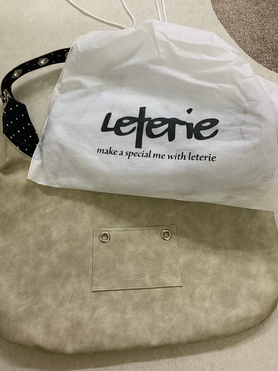 leterie 레터리 버클 리버시블 숄더백 상품이미지8