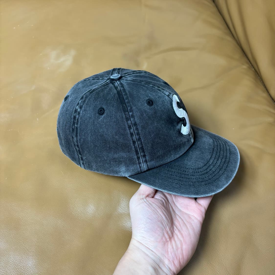 슈프림 S로고 6패널 볼캡 모자 22fw 피그먼트 블랙 상품이미지3