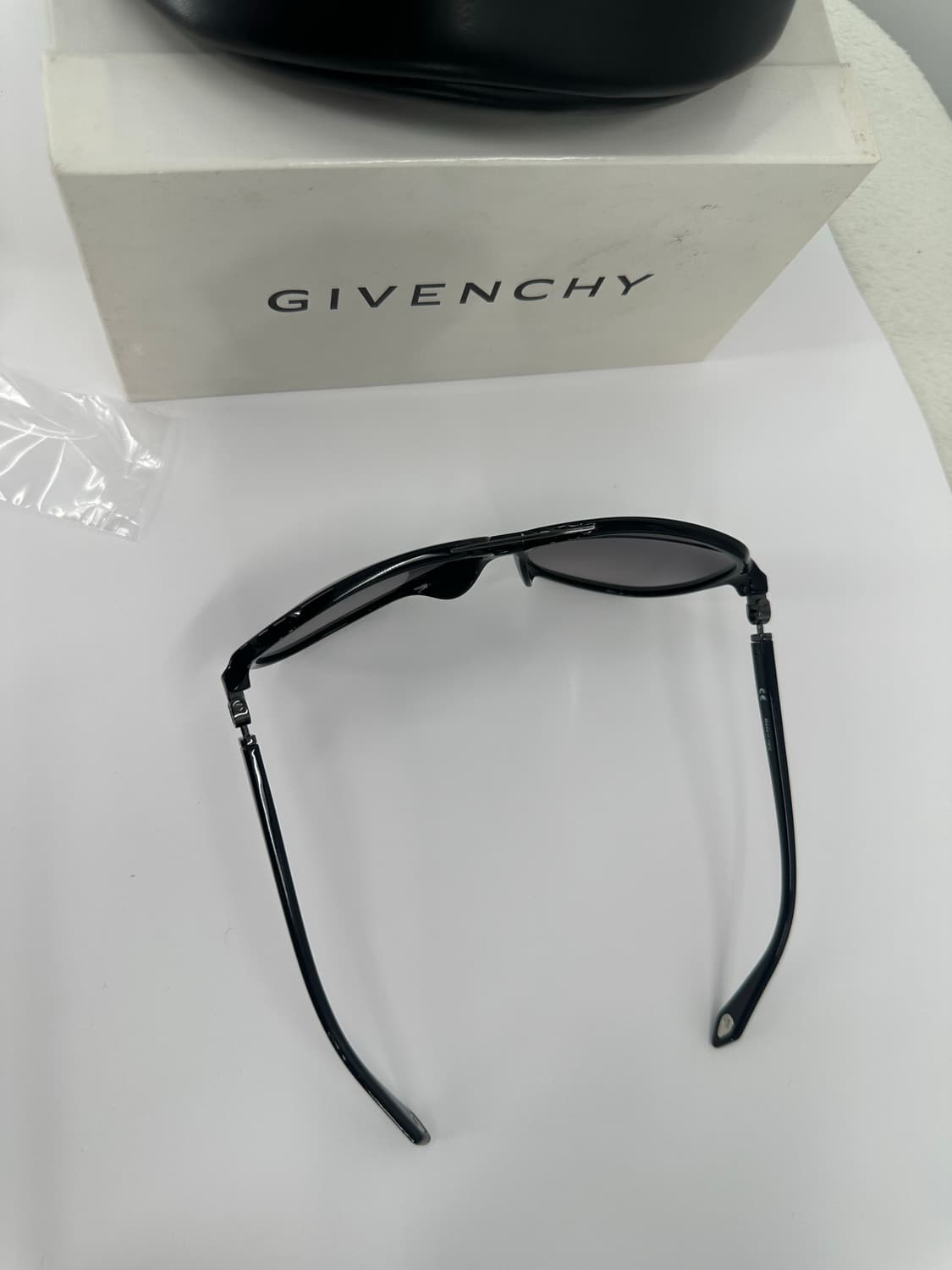 [새상품 무료배송] 정품 지방시 Made in Italy 선글라스 상품이미지6