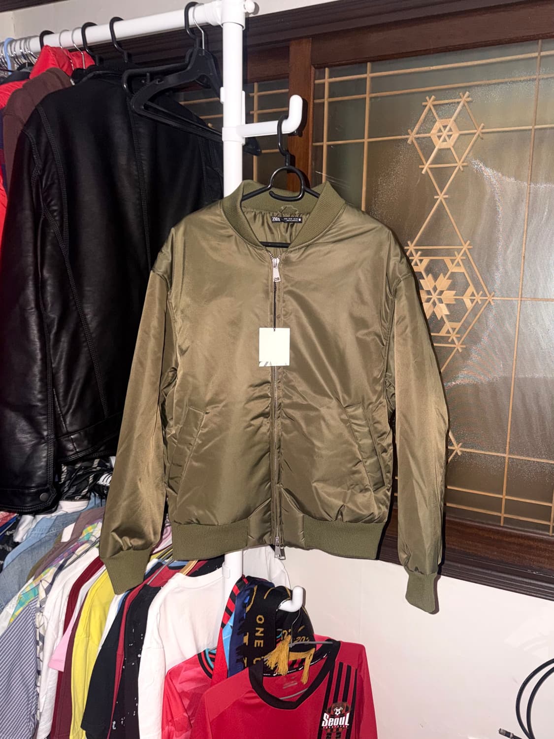 [새상품] 자라 퀼티드 오버사이즈 봄버 자켓 카키 MA-1 상품이미지3