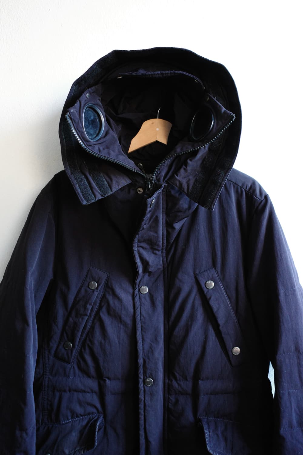 씨피컴퍼니 고글 다운 파카  상품이미지2