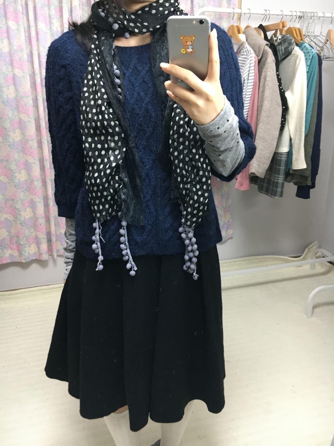 블랙 도트 폼폼 스카프 상품이미지9