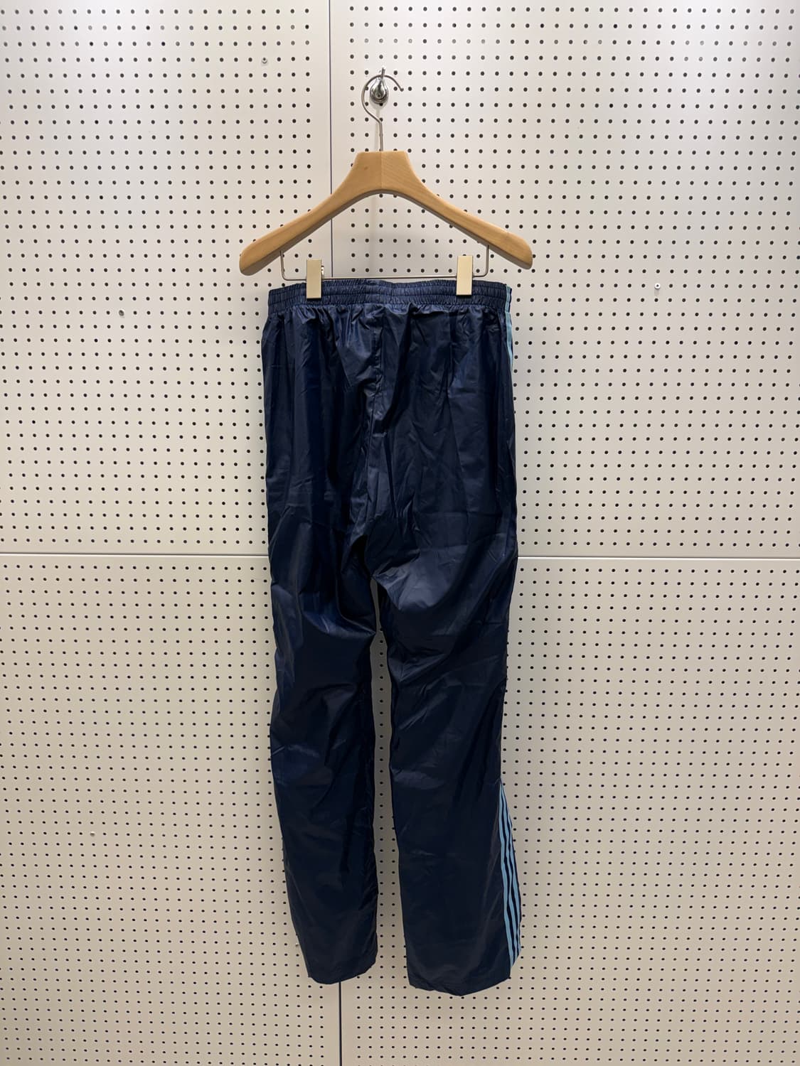 아디다스 네이비 블루 삼선 우븐 트랙 팬츠 U1474 상품이미지4