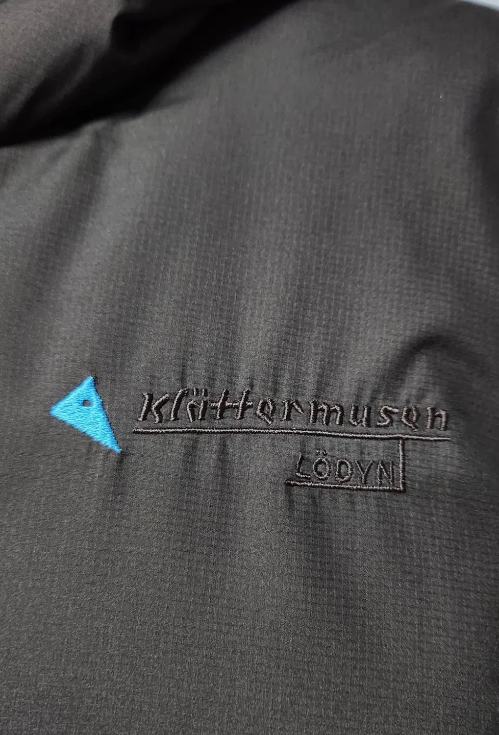 클라터뮤젠 로딘 후드 패딩 상품이미지4