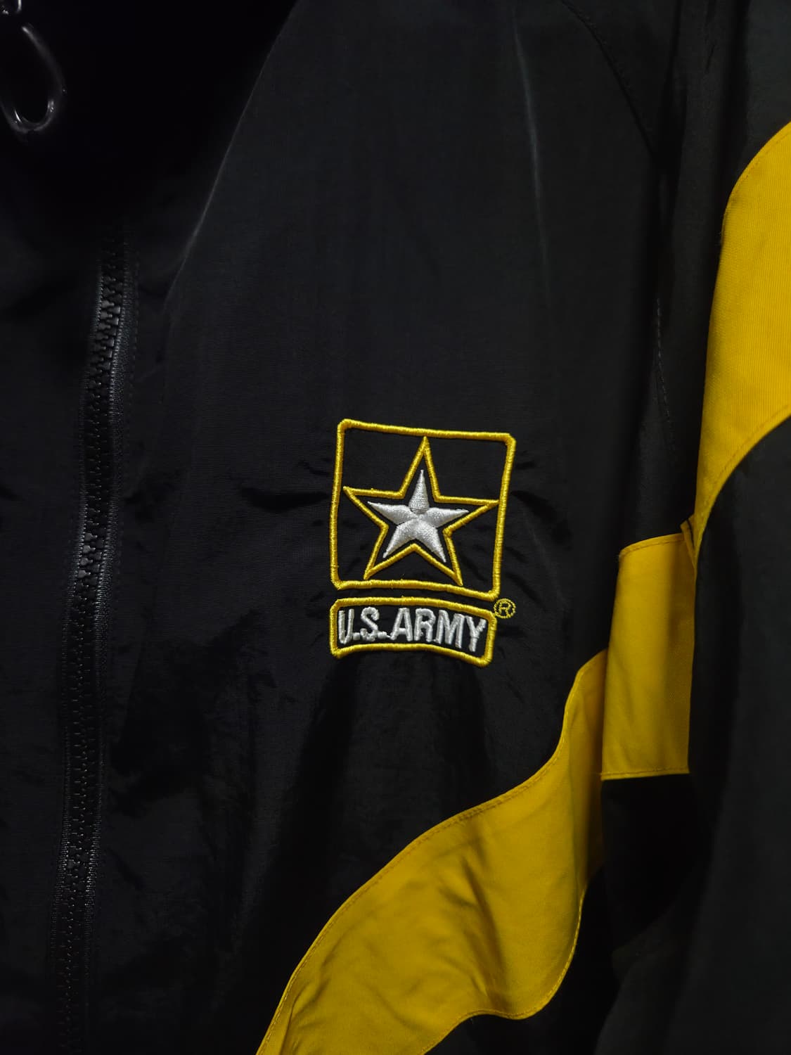 US ARMY 미 육군 APFU 바람막이 M/L 상품이미지2