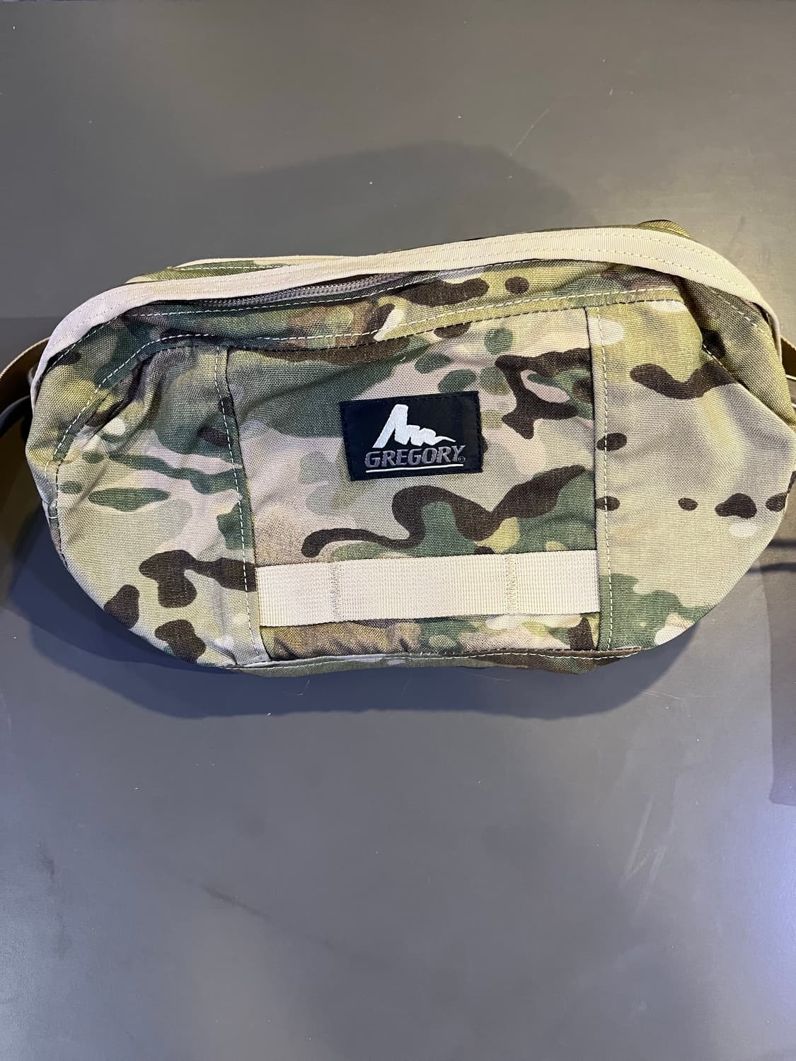 그레고리 구형 로고 테일러너 멀티캠 상품이미지1