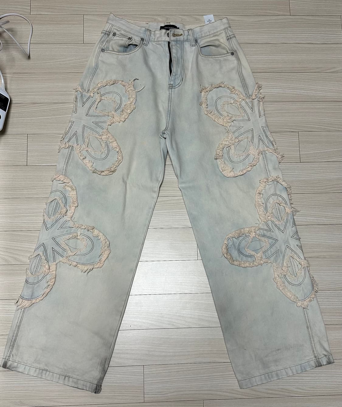 Surgery Clover Logo Patch Jeans Cream 상품이미지2