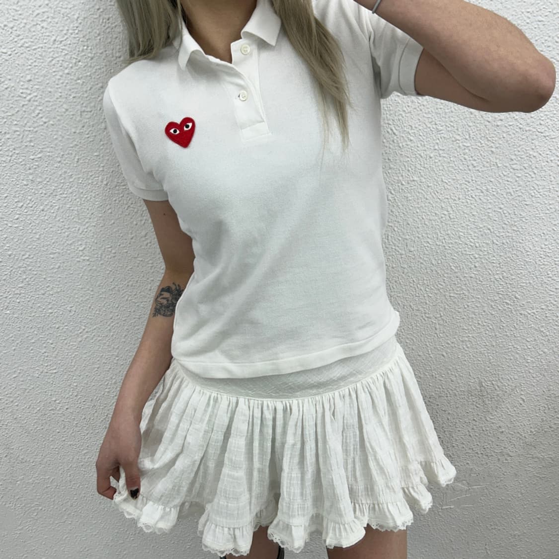 꼼데가르송 하트와펜 화이트 카라 반팔 M 상품이미지1