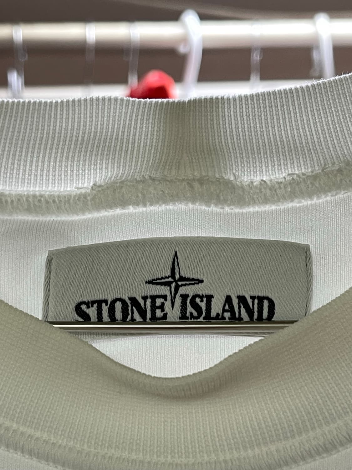 스톤아일랜드 화이트 맨투맨 티셔츠(정품)(XL) 상품이미지3
