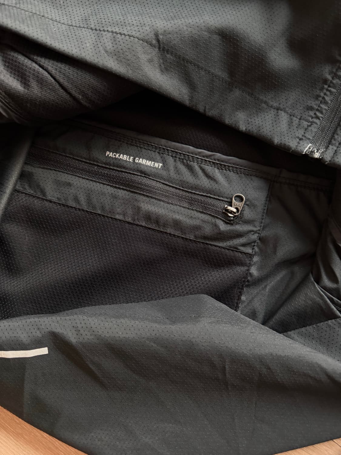 나이키 러닝 바람막이 XL 상품이미지4