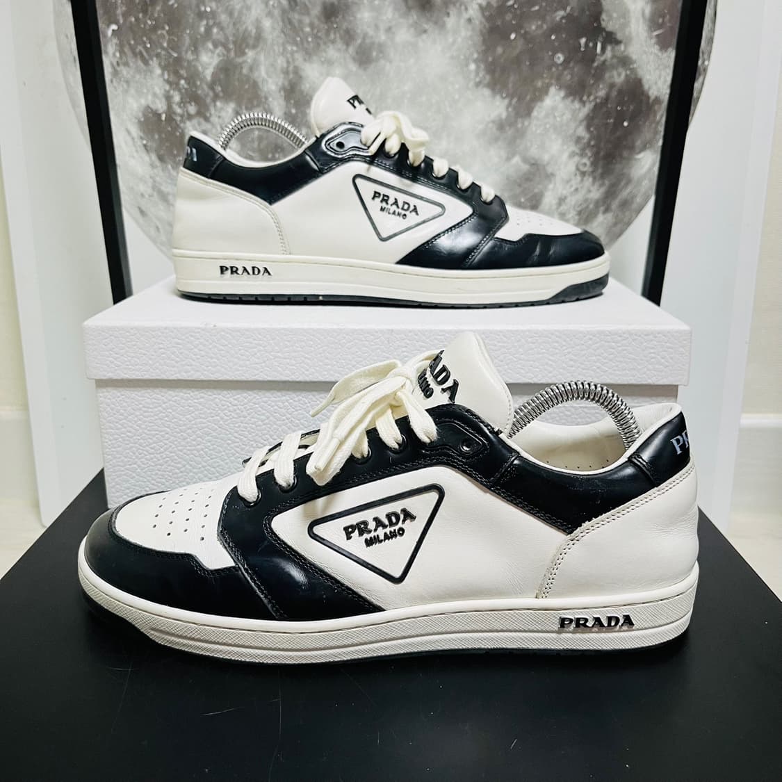 정품 6) 프라다 로고 디스트릭스 스니커즈 255~260 상품이미지1