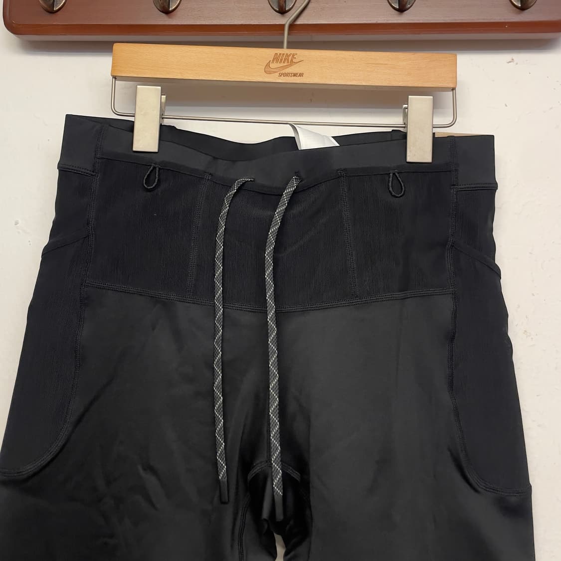 나이키 Acg 드라이핏 adv 라바루프 하프 타이즈 상품이미지3