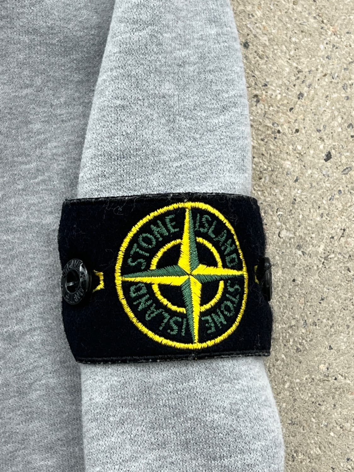 스톤아일랜드 와펜 멜란지그레이 맨투맨 상품이미지6