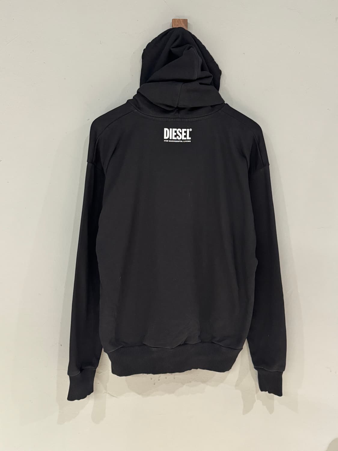 Diesel 디젤 로우아이 그래픽 후드티  상품이미지3