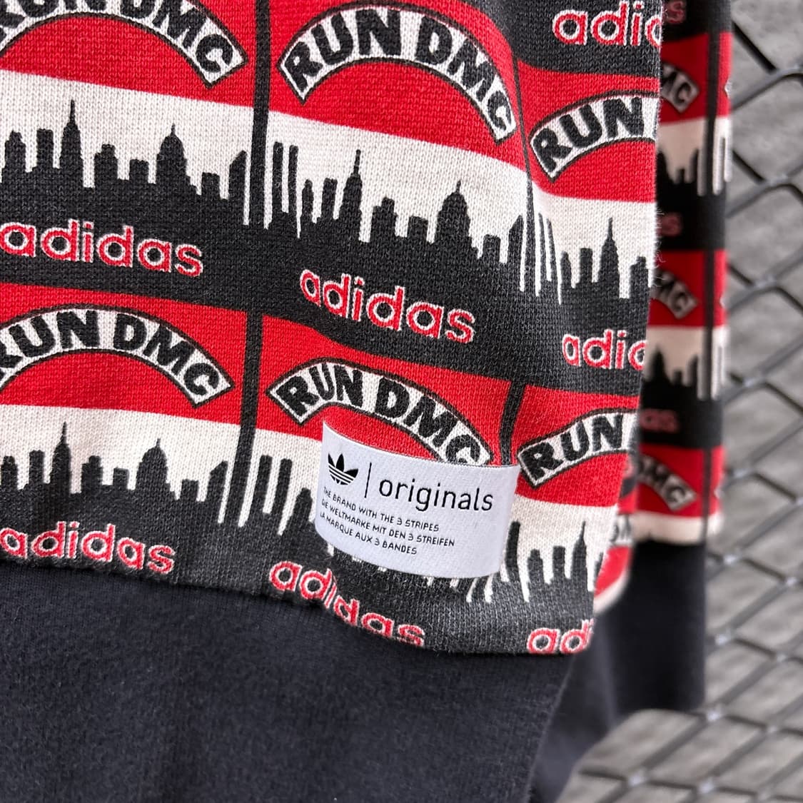 아디다스 올오버 RUN DMC 스웻셔츠 올드스쿨 디테일 상품이미지6