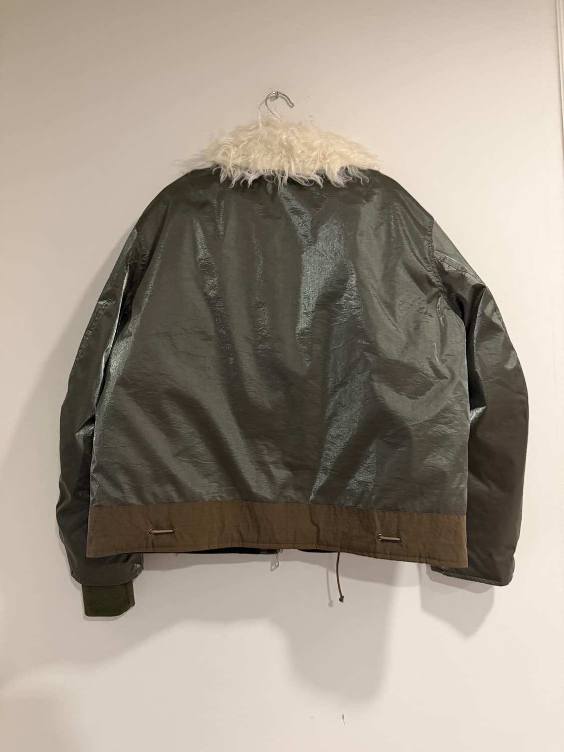 아워레가시 글립토돈 봄버 아미 그린 쉬머 테크 자켓 상품이미지2