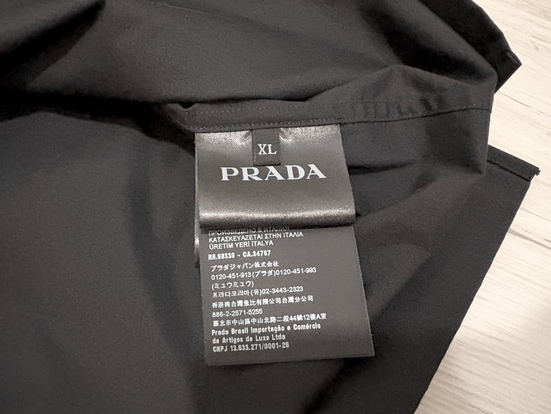 프라다 삼각로고 반팔 셔츠 상품이미지4