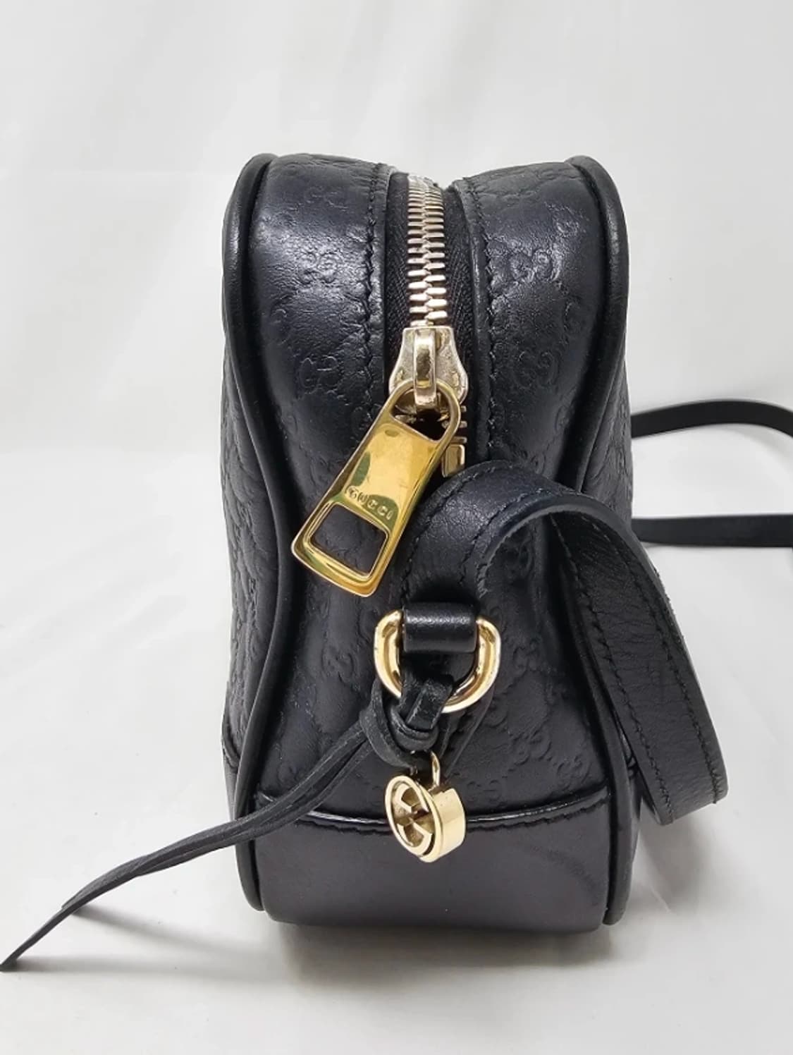 정품 구찌 마이크로시마 블랙 크로스백   상품이미지4