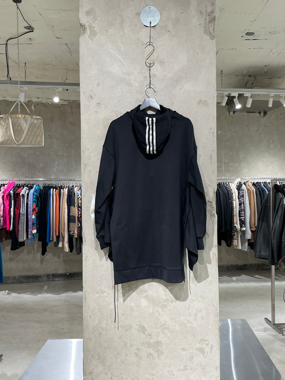 아디다스 x j koo 블랙 파이어버드 인시전 스트링 후디 상품이미지6