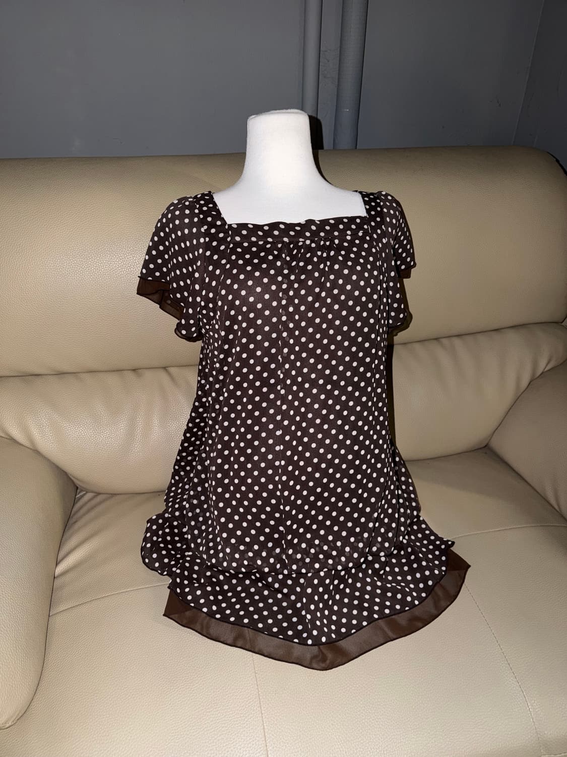 dot pattern frill layered detail top 상품이미지1