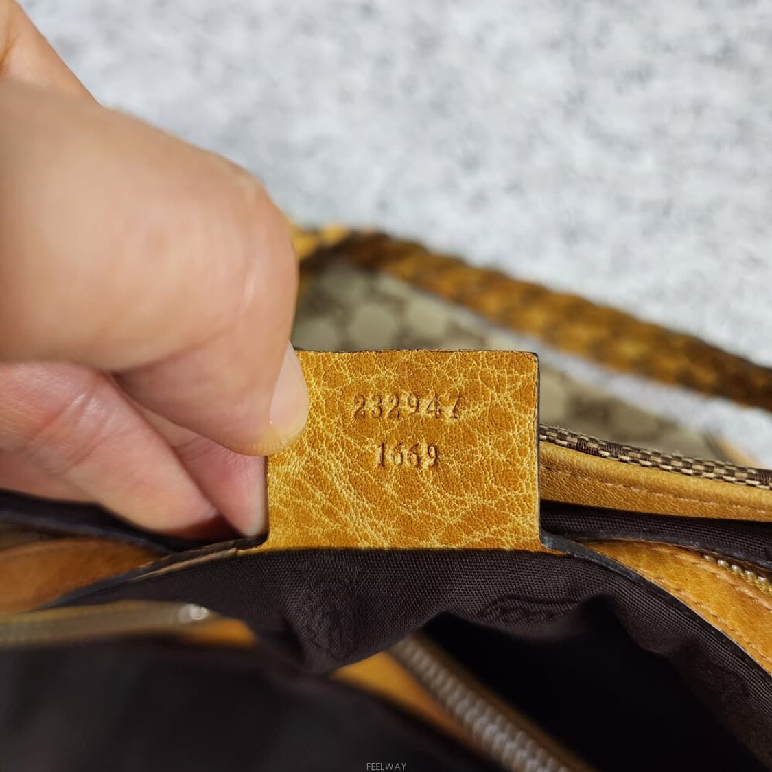 구찌 GG 자가드 숄더백 상품이미지9