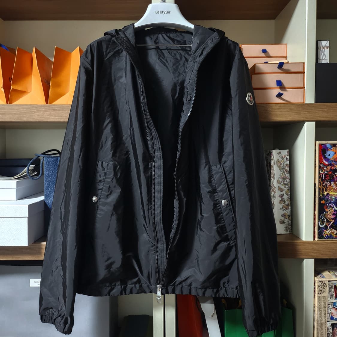 [새상품급]몽클레어 그림퍼스 후드 자켓 바람막이 4사이즈 블랙 상품이미지1