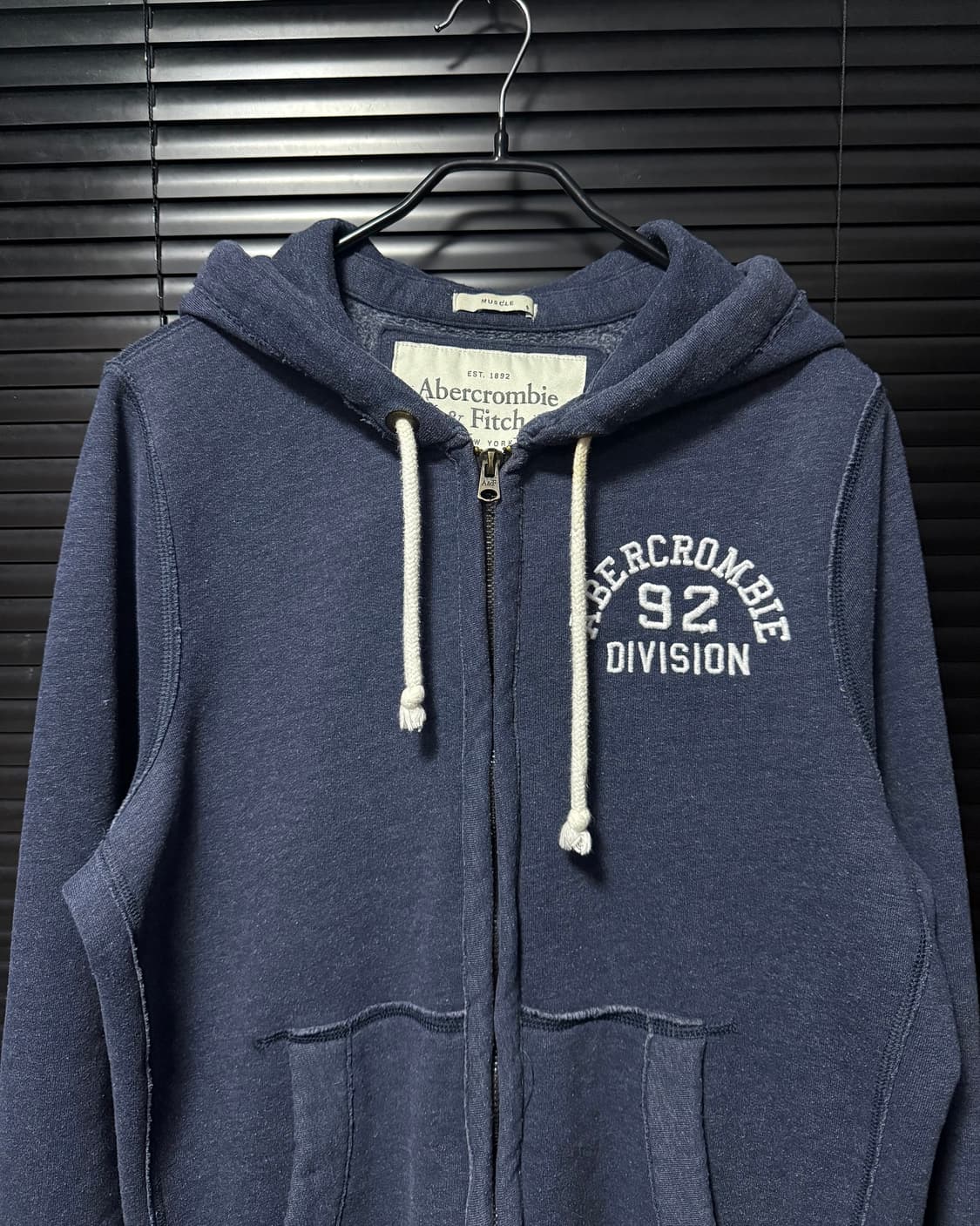 아베크롬비 후드 후디 집업 기모 네이비 남색 프레피 래터링 95 양홍원 상품이미지3